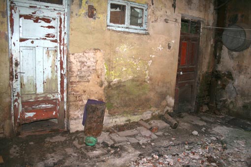 ruins.jpg