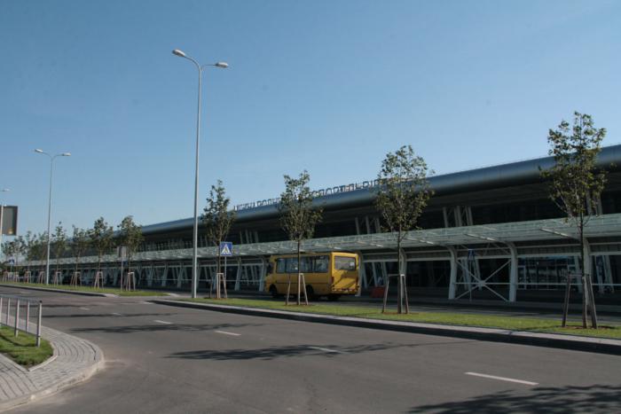 0872q_700x467.jpg
